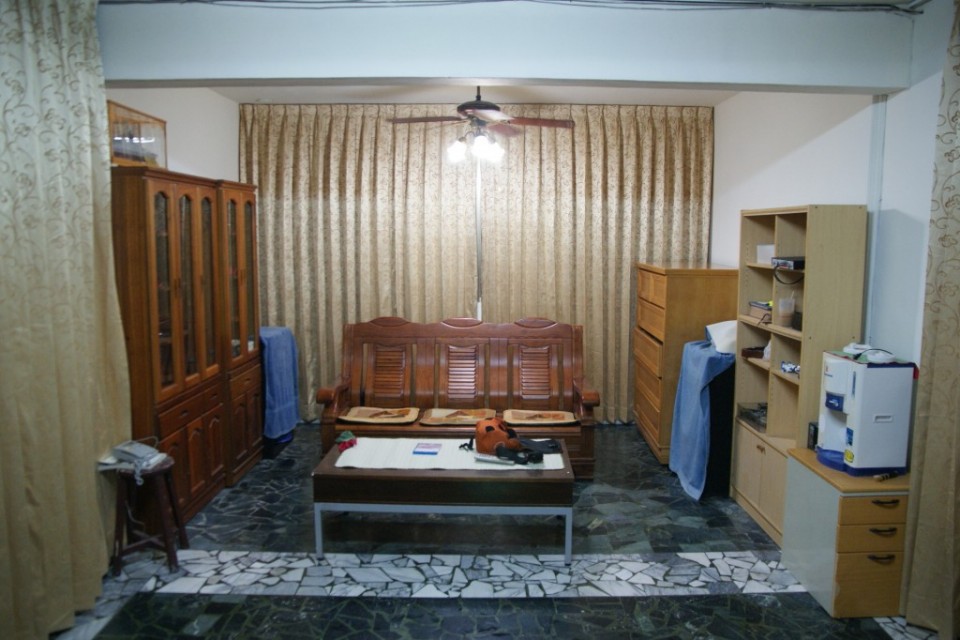 目前視聽室佈置-背面