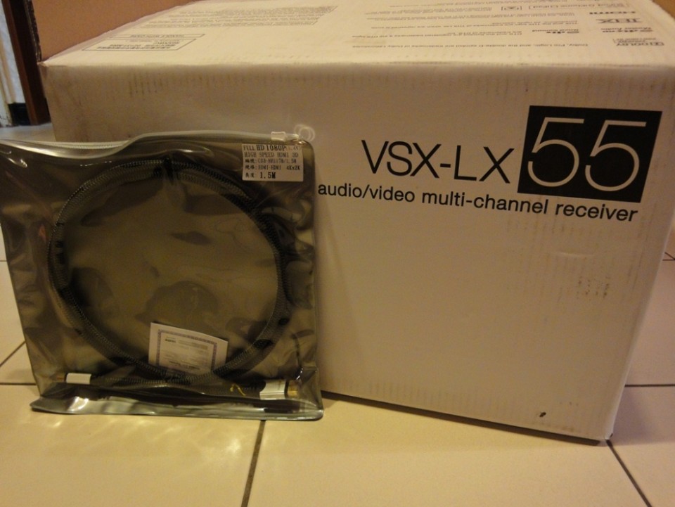 外箱及送的HDMI_1.4版