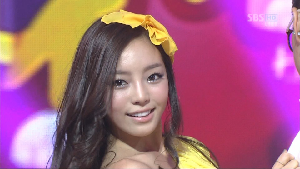 Kara - Date(My Boy) (110925_SBS Inkigayo) 1.jpg
