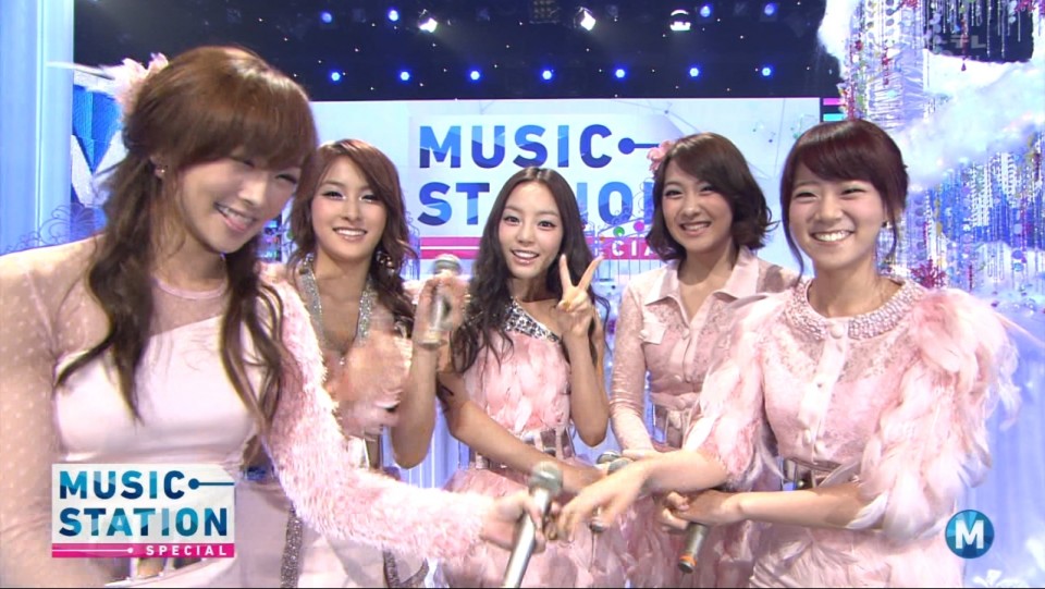 Kara - Winter Magic (111014_Music Station) 1.jpg