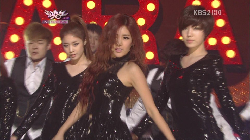 [11.12.02] 뮤직뱅크 티아라 [ Cry Cry ].tp_20111203_160753.jpg