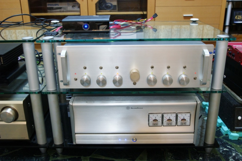 10.2聲道類比切換器 正面.jpg