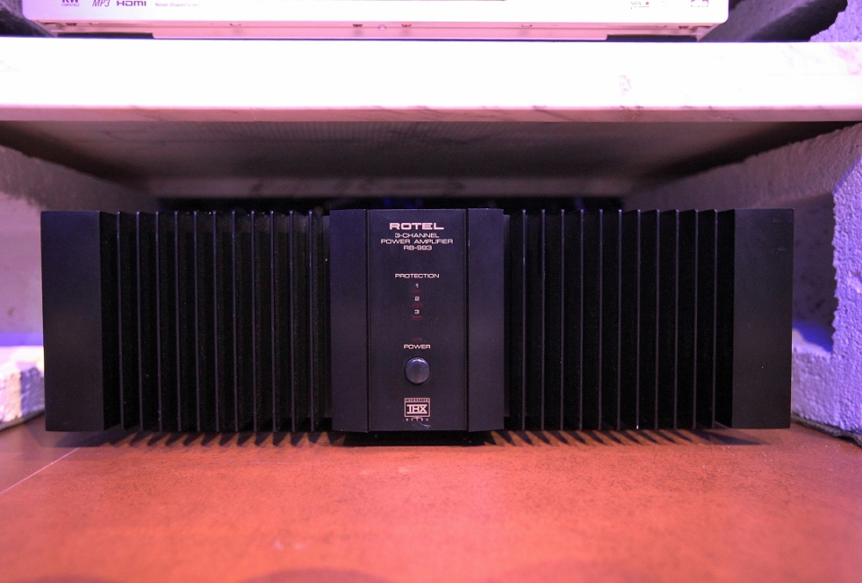 ROTEL RB993 三聲道.JPG