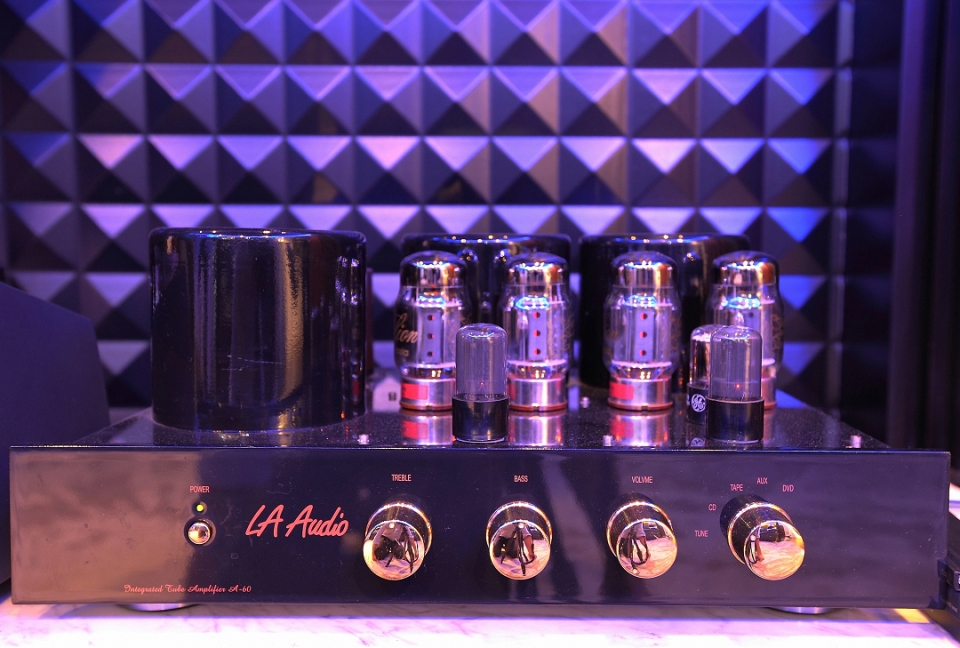 LA-AUDIO A60.JPG