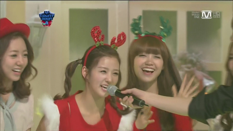 [hd.club] Trouble Maker A Pink_Award Trouble Maker [Mnet_111222]_1080_AC3_670M.1.jpg