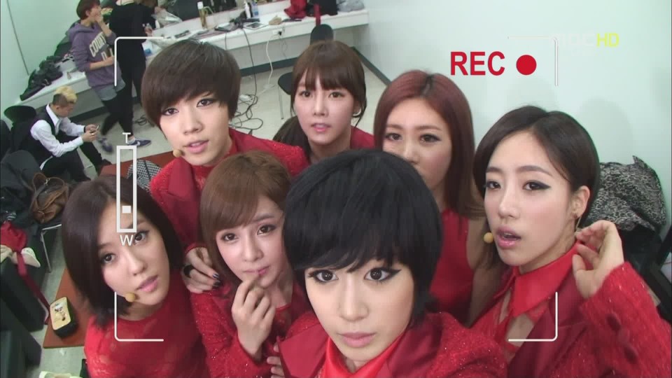 T-ara - Rising Star 111127 MBC Section TV 娛樂電訊1.JPG