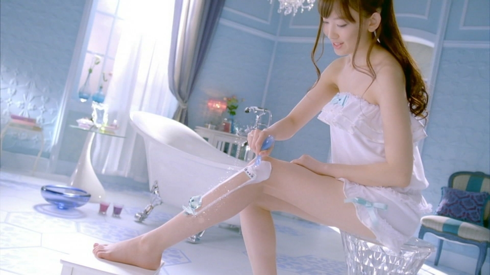 [CM]Schick HYDRO Silk kojiharu.ts_snapshot_00.09_[2012.02.29_19.39.42].jpg