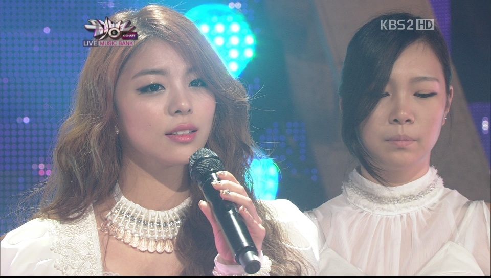 120316 KBS Music Bank Ailee - Heaven.tp_snapshot_00.11_[2012.03.16_20.08.52].jpg