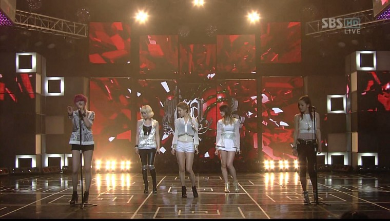 120422 SBS Inkigayo Spica – Pain Killer.ts_snapshot_03.14_[2012.04.22].jpg