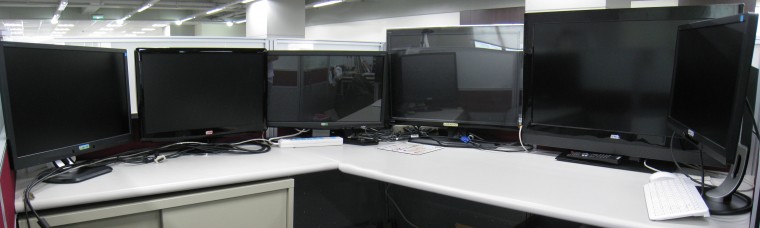 My_Desktop_6Monitors.jpg