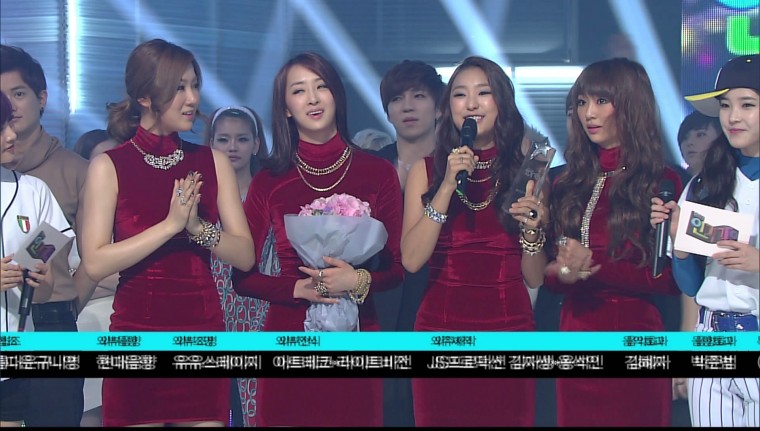 120429 SBS Inkigayo 4minute   Sistar   No.1.ts_snapshot_08.57_[2012.04.29].jpg