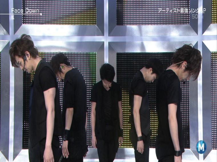嵐-Love so sweet Face Down (2012.05.04 Music Station).ts_snapshot_26.04_[2012.05.jpg