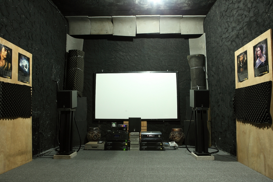 1-視聽室正面.jpg