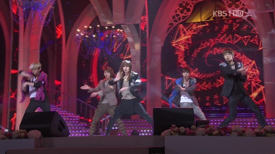 120325_KBS_핵 안보 정상회의 기념 평화음악회_LUCIFER   Sherlock_JHolic.ts_2012032.jpg