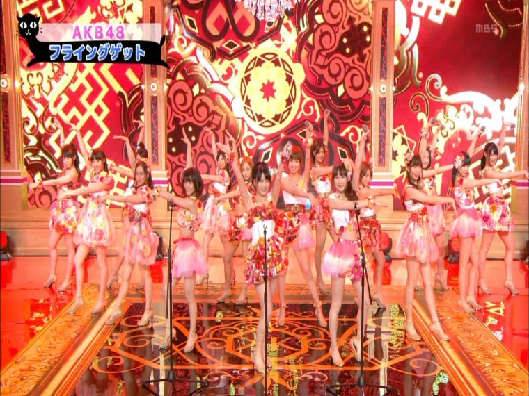 AKB48 -  Flying Get (火曜曲！ 2012.07.10).ts_snapshot_02.33_[2012.07.11_16.26.59].jpg