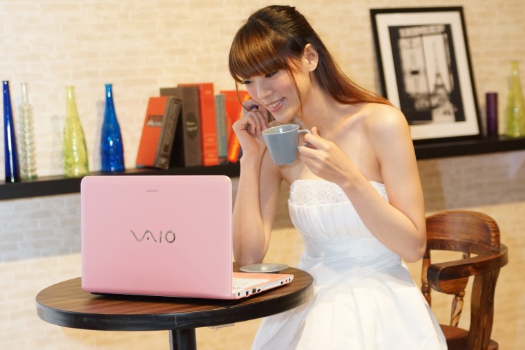 圖5_全新VAIO筆記型電腦情境照E系列.JPG