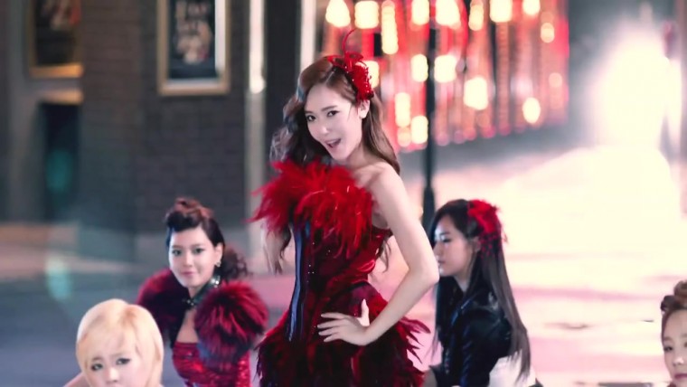 SNSD - Paparazzi MV Dance ver 720p 245mb .mp4_000145.776.jpg