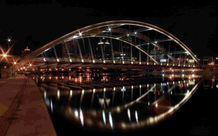 01375_latenightbridge_2560x1600.jpg