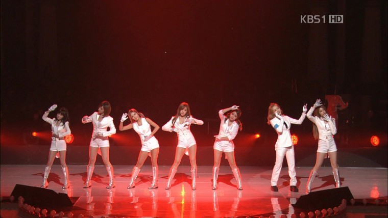 [이천십이년.십일월.사일] 티아라 Sexy Love   Roly-Poly 열린 음악회.tp.jpg