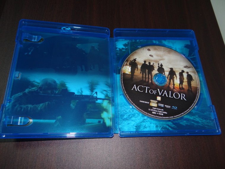 膠殼內頁及光碟