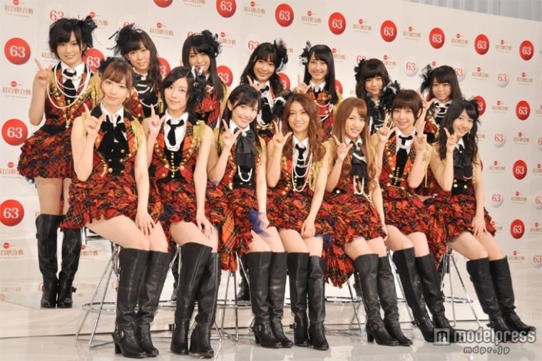 AKB48  2013紅白応援隊2.jpg
