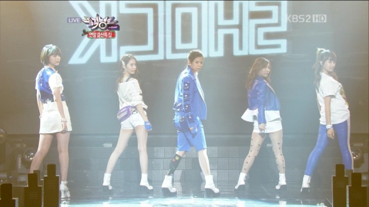 121221 KBS 뮤직뱅크 f(x) Electric Shock [fx2you.net].ts.jpg