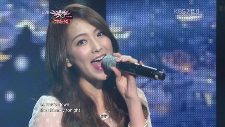 [HDTV][1080P] ジヨン - Santa Baby (KBS2HD  ミュージックバンク年末決算特集  2012-.jpg