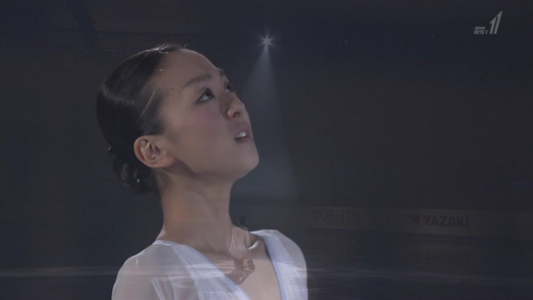 [HDTV][NHK-BS1版本][2011ISUグランプリシリーズ NHK杯 in 北海道] 浅田真央  EX部份+.jpg