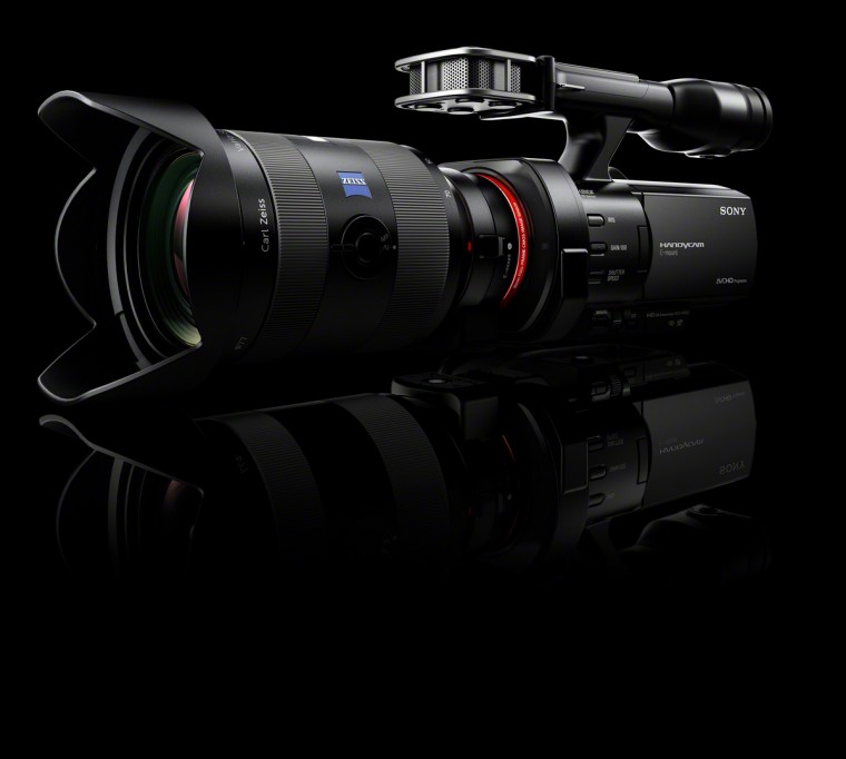 5.全球第一款全片幅Full HD可交換鏡頭數位攝影機Handycam【NEX-VG900】產品圖.jpg.jpg