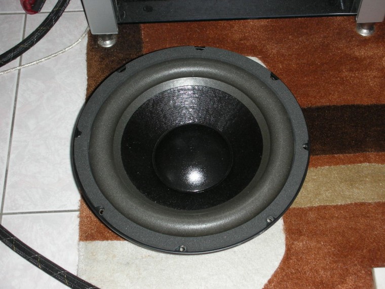 單體比212後級跟箱體輕