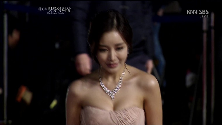 121130 SBS 청룡영화제 여배우 레드카펫CUT.03.jpg