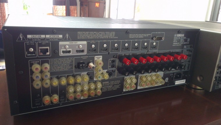 YAMAHA A820 加了RCA保護套的背面