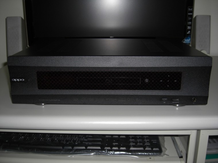 正面來了，一層膠膜