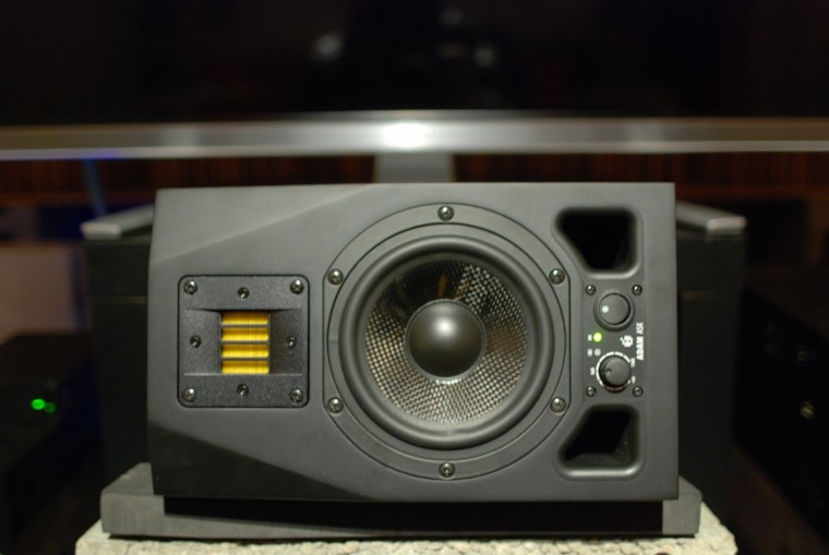 中置adam a5x