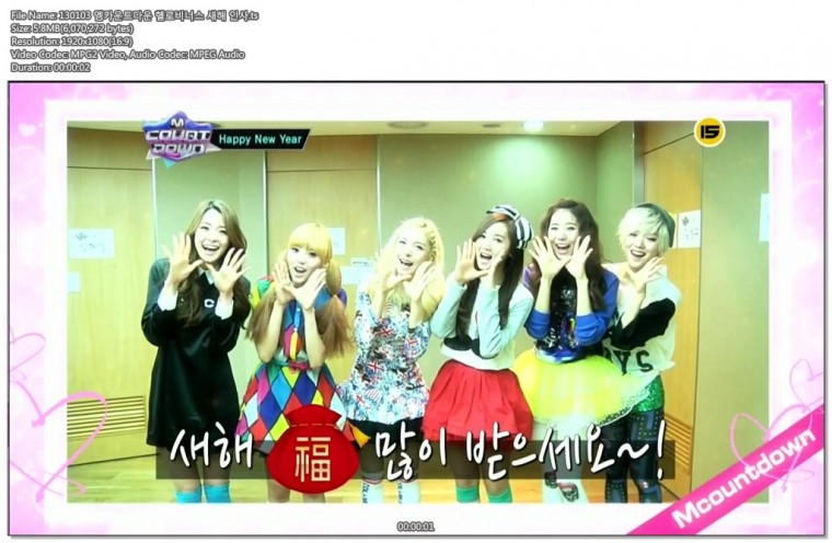 130103 엠카운트다운 헬로비너스 새해 인사.ts.jpg