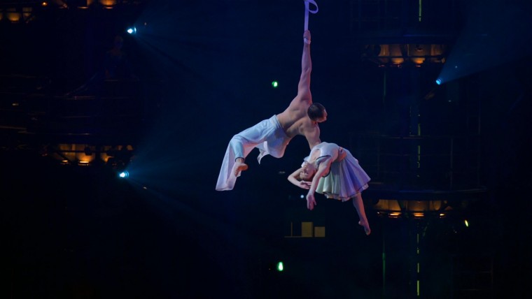 cirque.du.soleil.worlds.away.08.jpg