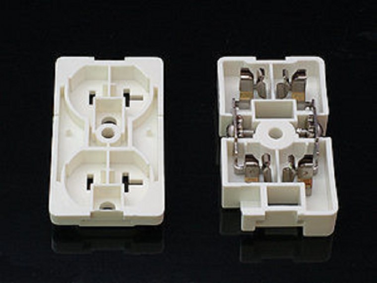 Oyaide R-1 .1.jpg