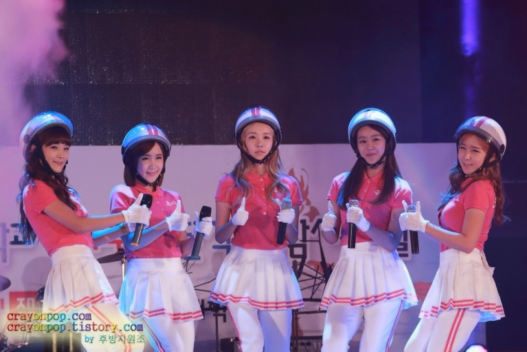 131112 크레용팝(Crayon Pop) 인천 재능대학교 야구부창단기념식 축하공연 by 욘바인.jpg