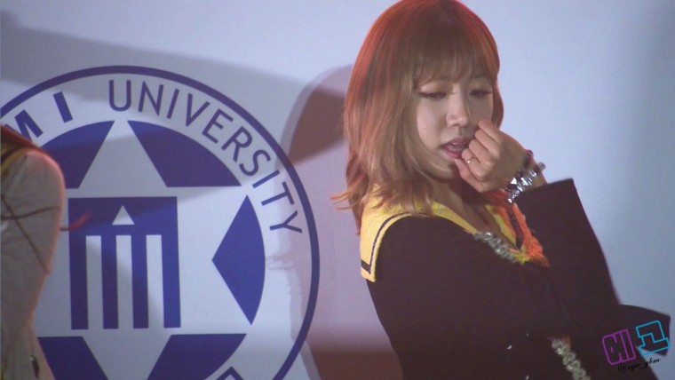 (직캠FanCam)[에이핑크(Apink)] 131105 김남주(Kim Nam-Joo) - Lovely Day [Gumi Univ.jpg