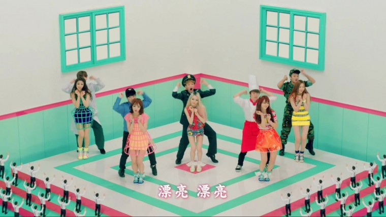 003[FOX][精緻中字][MV] Ladies\' Code - pretty pretty 漂亮 漂亮 [漂亮女孩.jpg