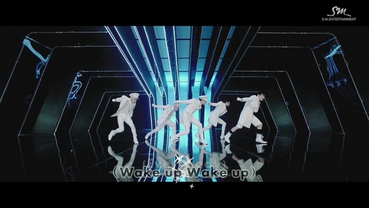 003[FOX][精緻中字][MV] SHINee - Everybody [精炫動態特效版][帥氣軍裝展現強勁舞蹈].jpg