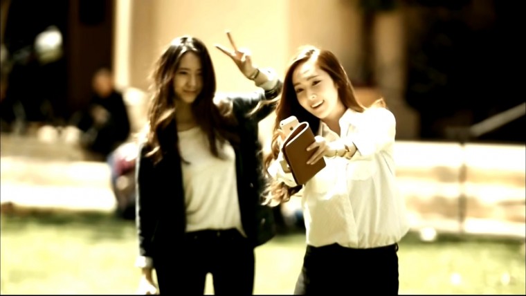 140603.OnStyle.Jessica&amp;Krystal.E01.x264.720p.By.BJRambo.mkv.jpg