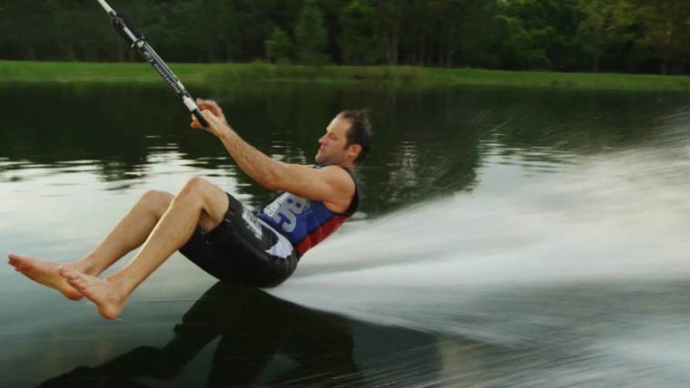 [4K超清演示片] 滑水运动.mp4_000159.326.jpg