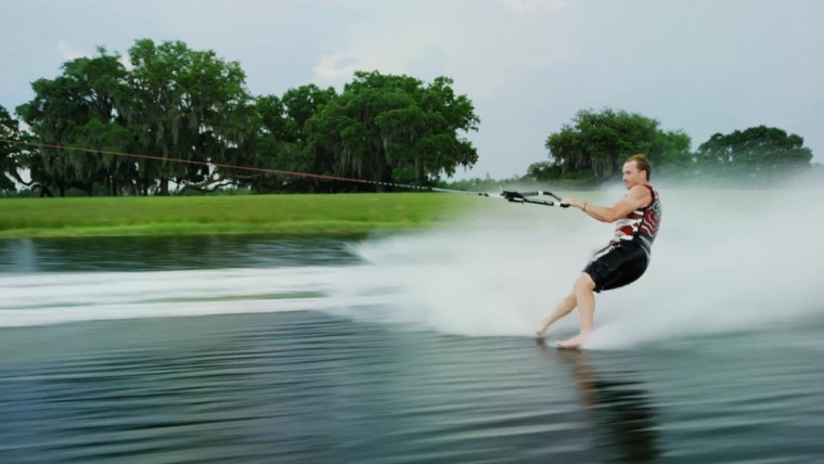 [4K超清演示片] 滑水运动.mp4_000211.714.jpg