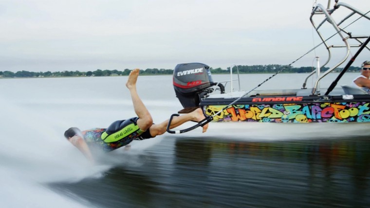 [4K超清演示片] 滑水运动.mp4_000042.962.jpg