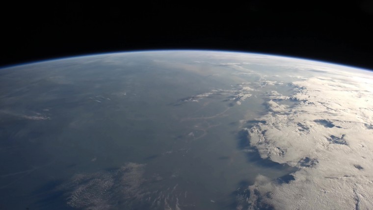 [4K高清演示片] 曲率.太空中看地球The Curvature, Earth from Space.mp4_000026.151.j.jpg