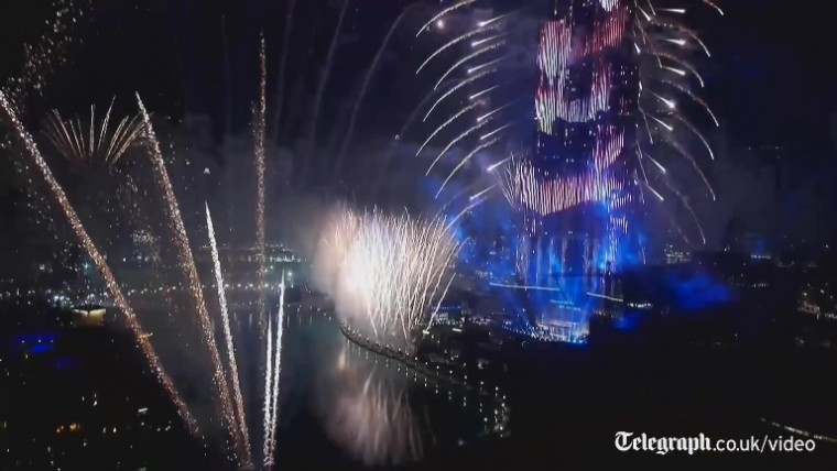 [高清演示片] 迪拜2015新年烟火.mp4_000430.040.jpg