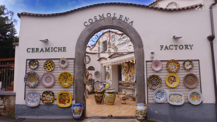 [夏普.4K.演示片] 醉美的意大利_Parasols_75Mbps_AAC.mp4_20150419_013639.562.jpg