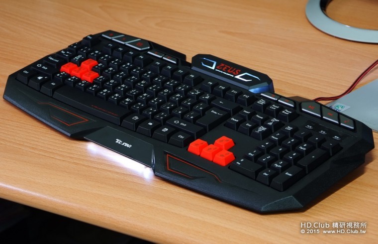 TCK80112.jpg