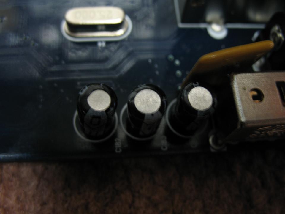  其它NMT機多數用普通電容